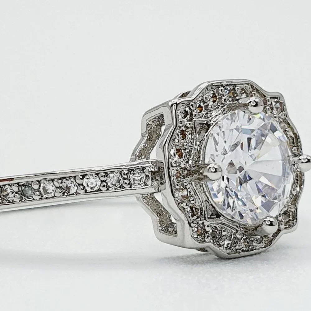 🎀Beautiful Round Shiny CZ Diamond Flower Micro Pave Wedding Ring, UNVN12316